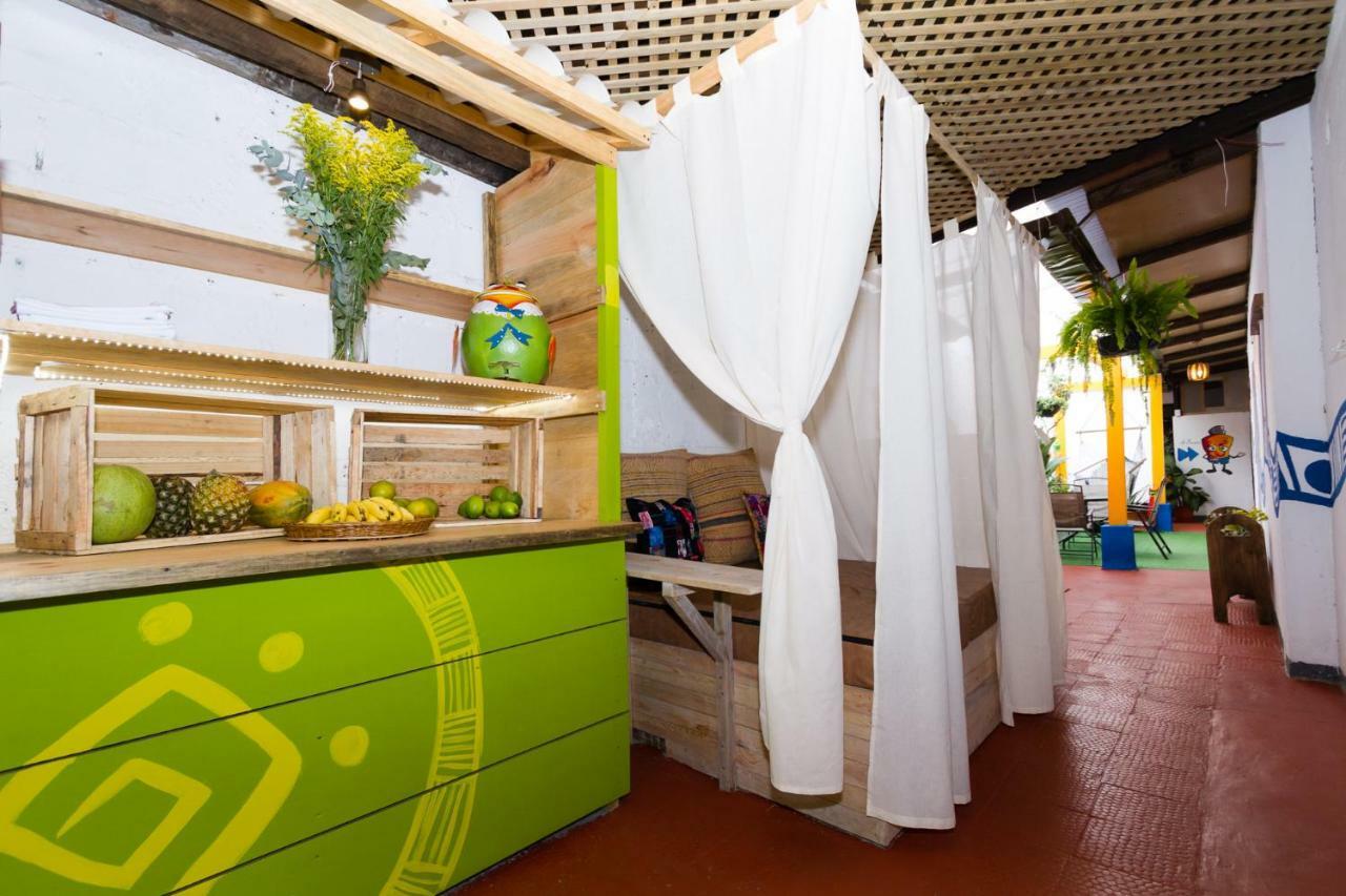 Tamarindo Guest House, Near Arco Santa Catarina アンティグア・グアテマラ エクステリア 写真