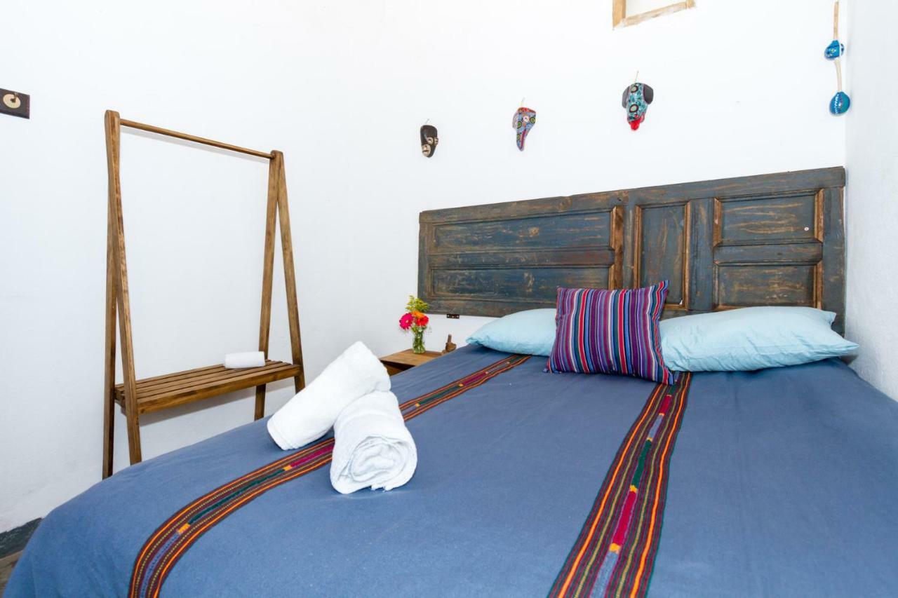 Tamarindo Guest House, Near Arco Santa Catarina アンティグア・グアテマラ エクステリア 写真
