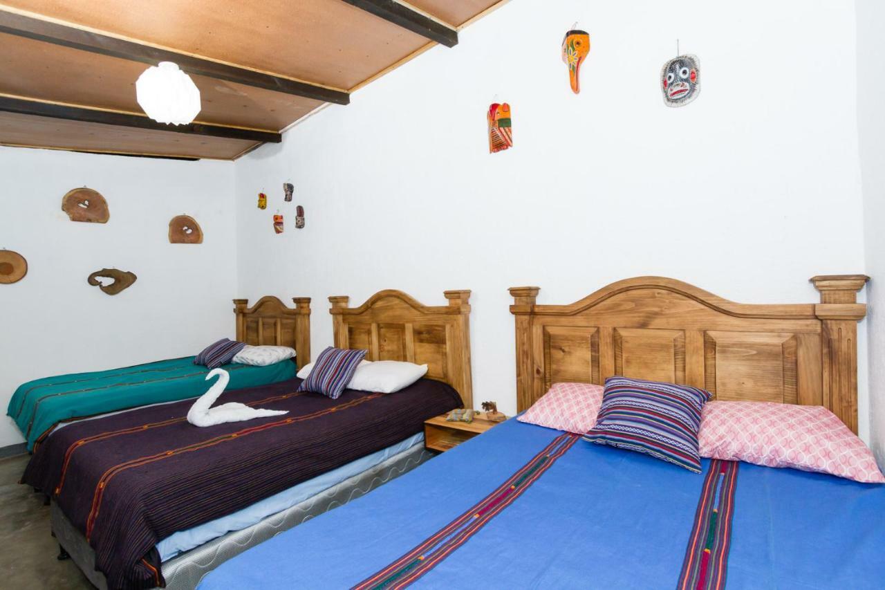 Tamarindo Guest House, Near Arco Santa Catarina アンティグア・グアテマラ エクステリア 写真