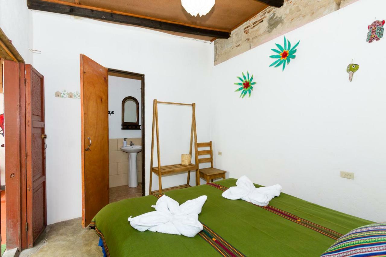 Tamarindo Guest House, Near Arco Santa Catarina アンティグア・グアテマラ エクステリア 写真